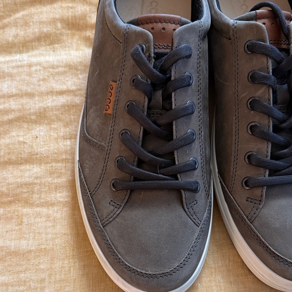 ECCO Men's Soft 7 Leather Sneaker - Picture 4 of 17